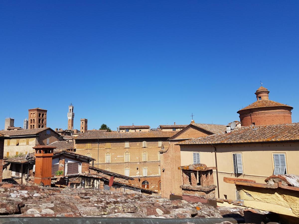 Un Terrazzo Sulla Magia Apartment Siena Luaran gambar