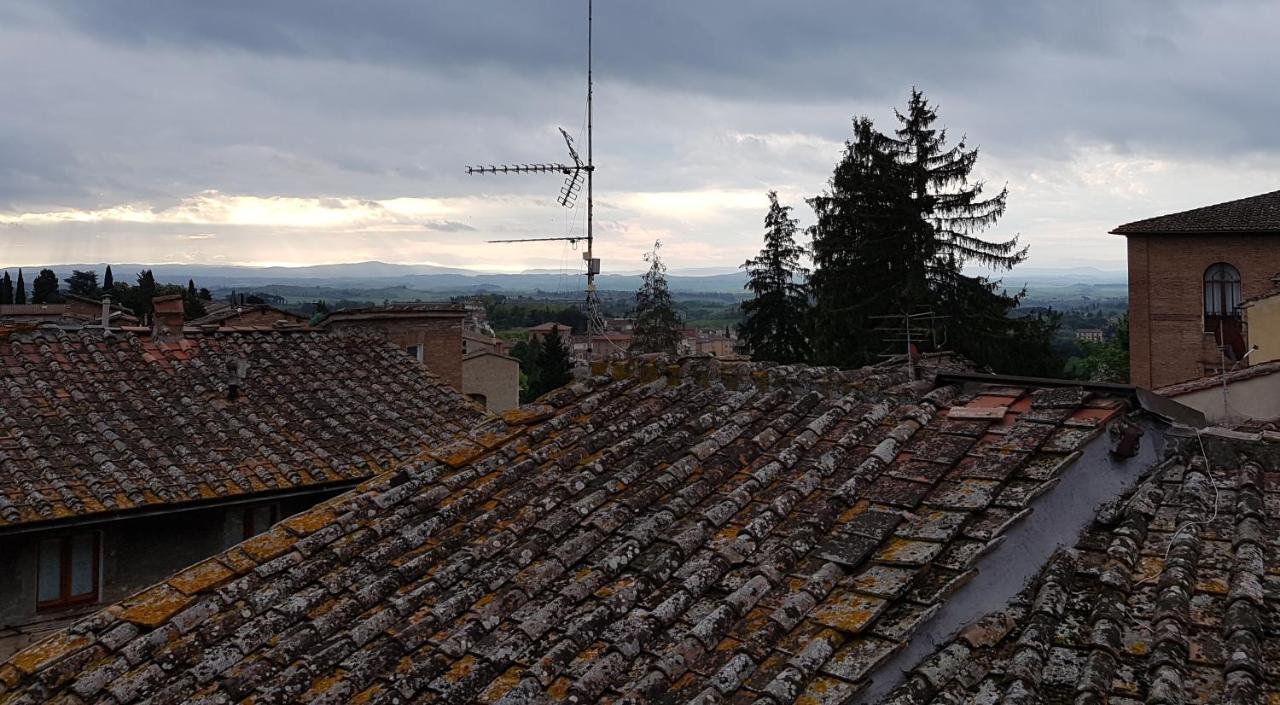 Un Terrazzo Sulla Magia Apartment Siena Luaran gambar